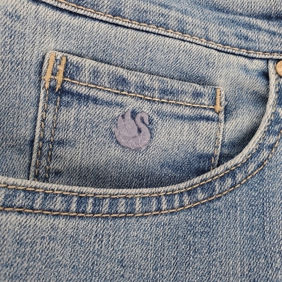 Gloria Vanderbilt Women’s Amanda Jeans Size Missy 18 Blue - Picture 6 of 12